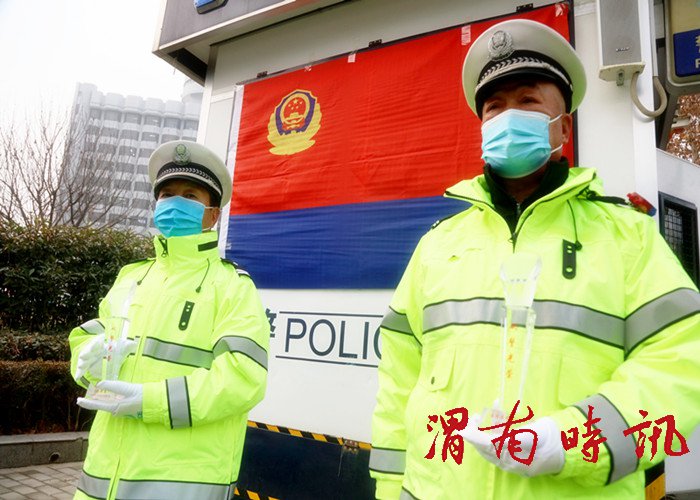 三十年从警 无悔抉择：从警光荣