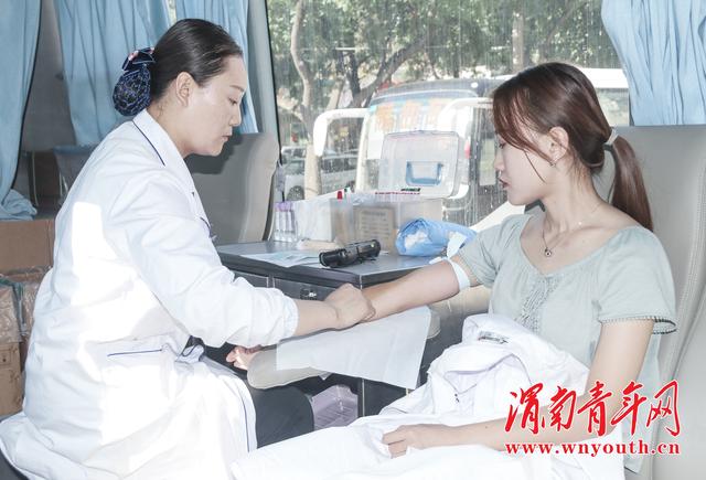 渭南市第一医院组织职工积极献血 用爱心为生命“加油”(图14)