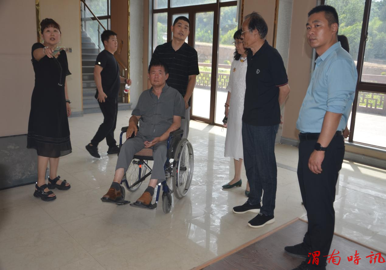爱国工程研究院管理委员会主任方建文 博士对陕西临潼华清池愽物馆进行考察(图3)