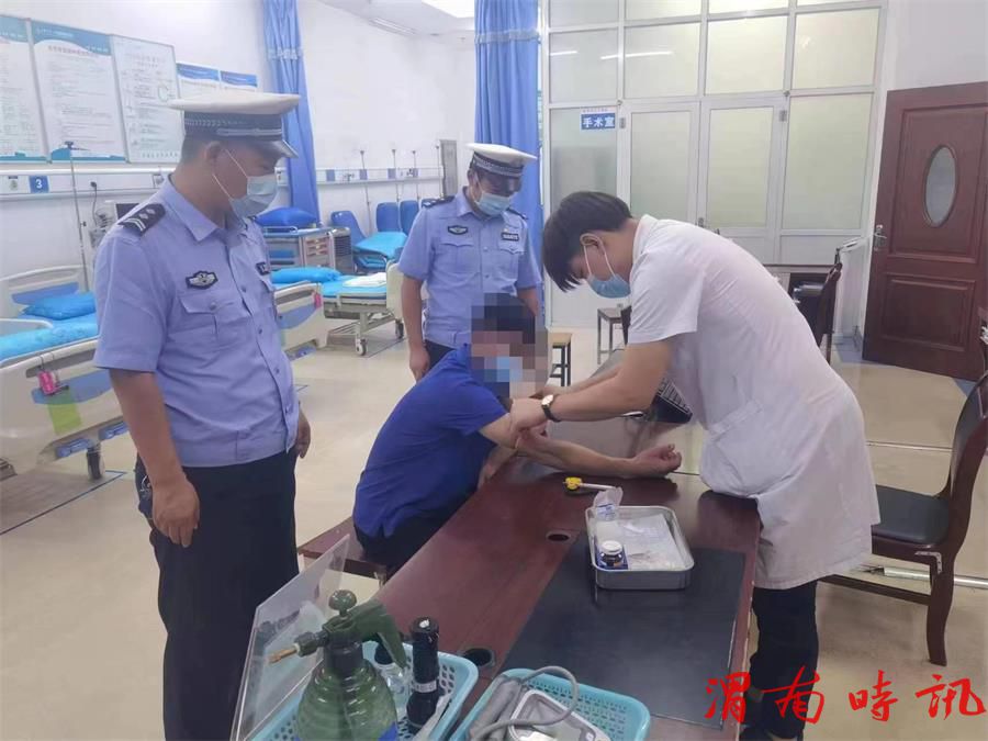 【五大曝光】韩城公安交警查处一起醉酒驾驶违法行为(图3) 【五大曝光】韩城公安交警查处一起醉酒驾驶违法行为(图3)