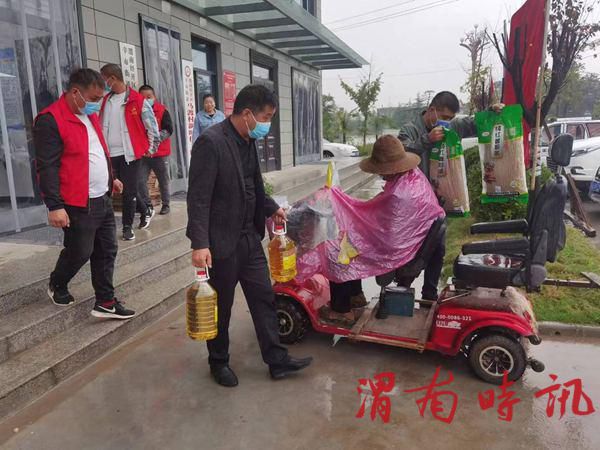 辛市街道马渡村新时代文明实践站：敬老爱老 情暖重阳(图2)