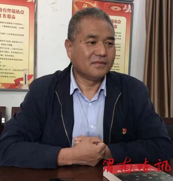 用奉献诠释人生的人——冯盼(图5) 用奉献诠释人生的人——冯盼(图5)
