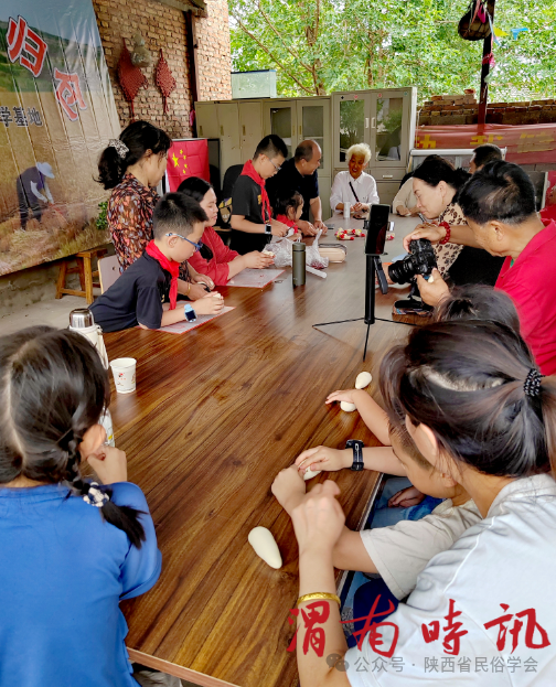 传承农耕记忆，共赴麦香之约​​——陕西省民俗学会成功举办“关中麦香 颗粒归仓”三夏农事传承体验活动 (图5)