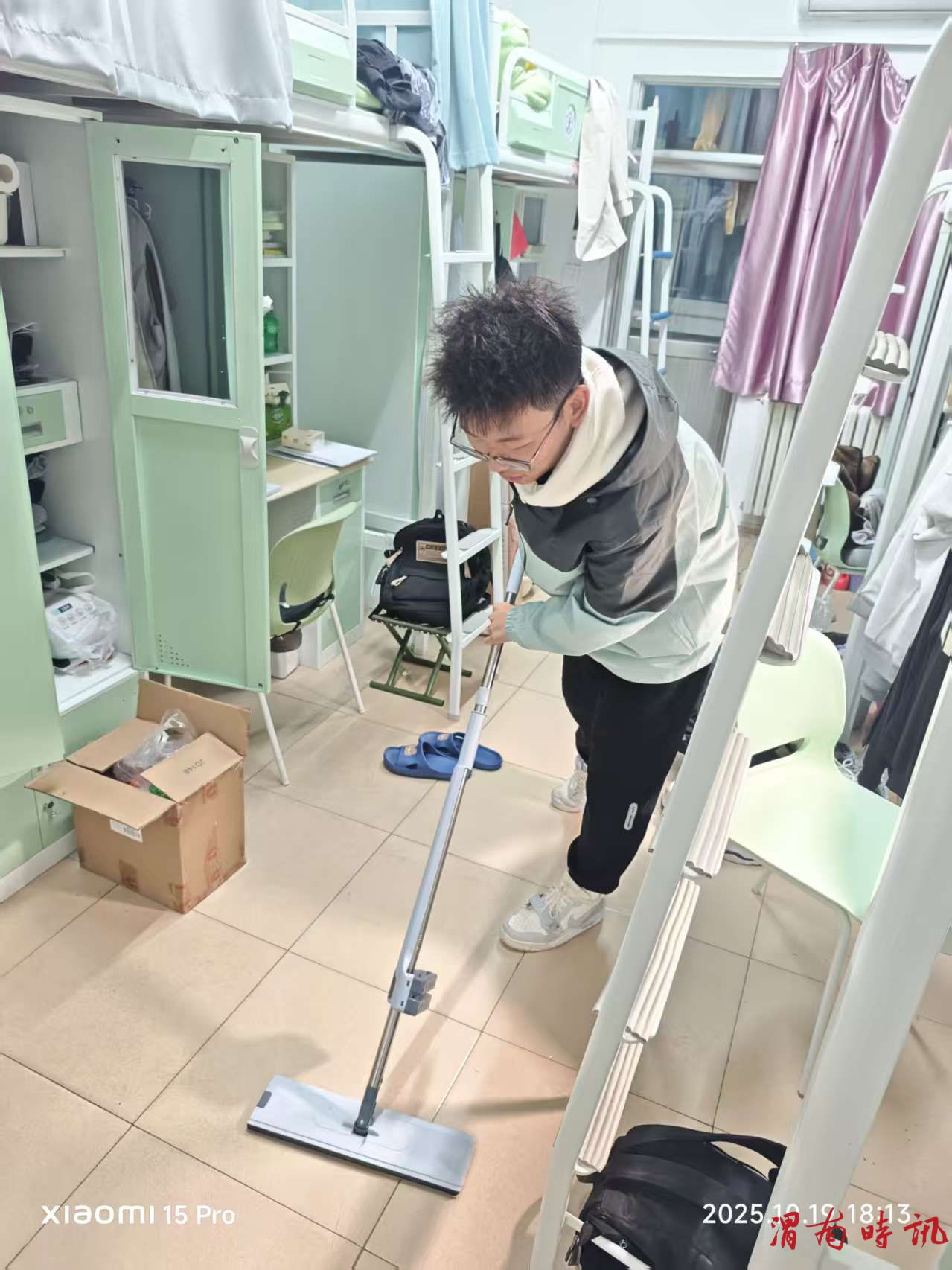 “扫”出一屋清朗，“筑”就青春之家(图2)