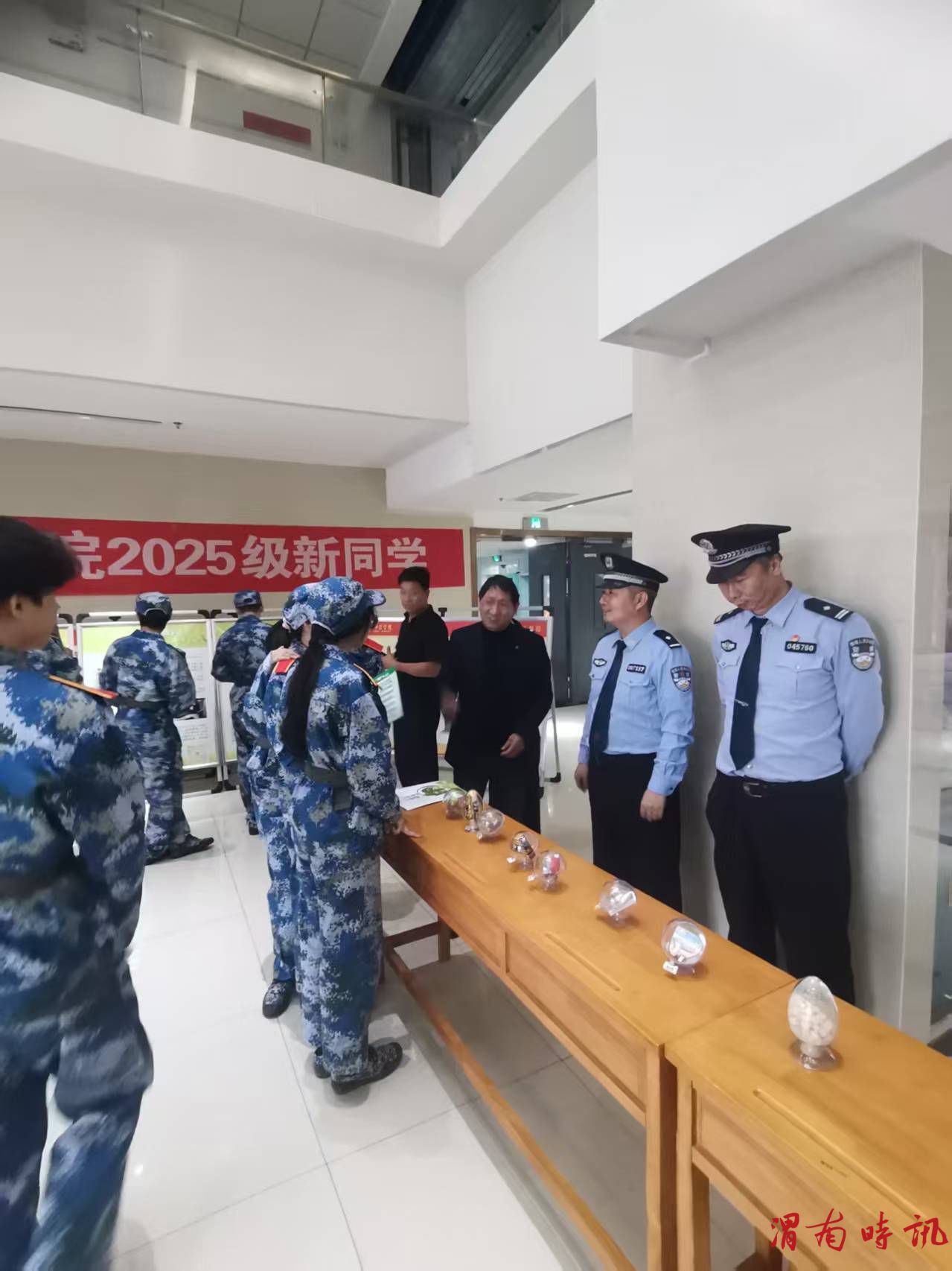 渭南师范学院保卫处开展新生普法与禁毒教育讲座(图2) 渭南师范学院保卫处开展新生普法与禁毒教育讲座(图2)